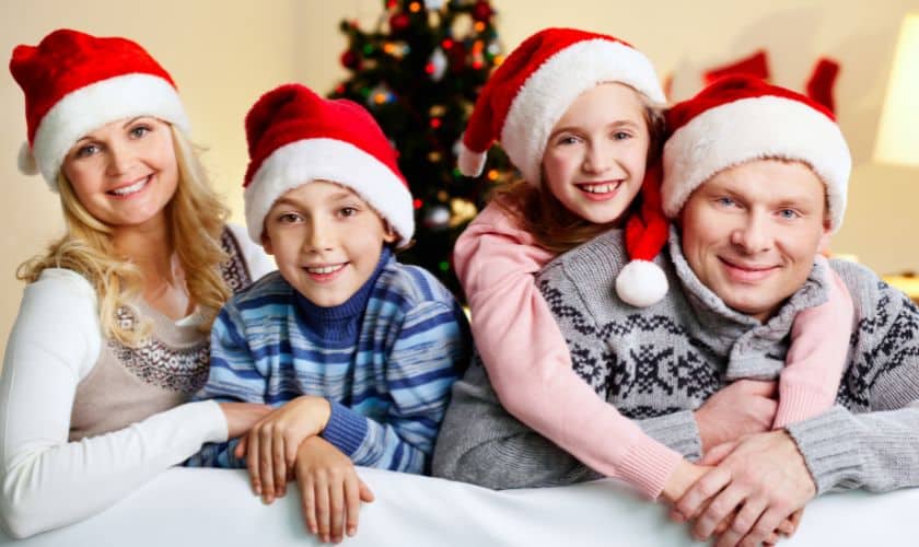 Bright Smiles for the Holidays: A Guide to Maintaining Oral Health During Christmas