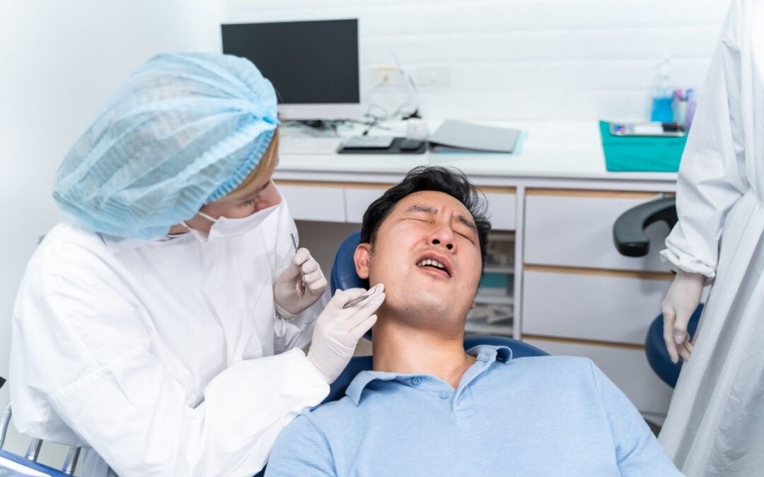 Can Bad Teeth Cause Ear Pain and Jaw Discomfort?